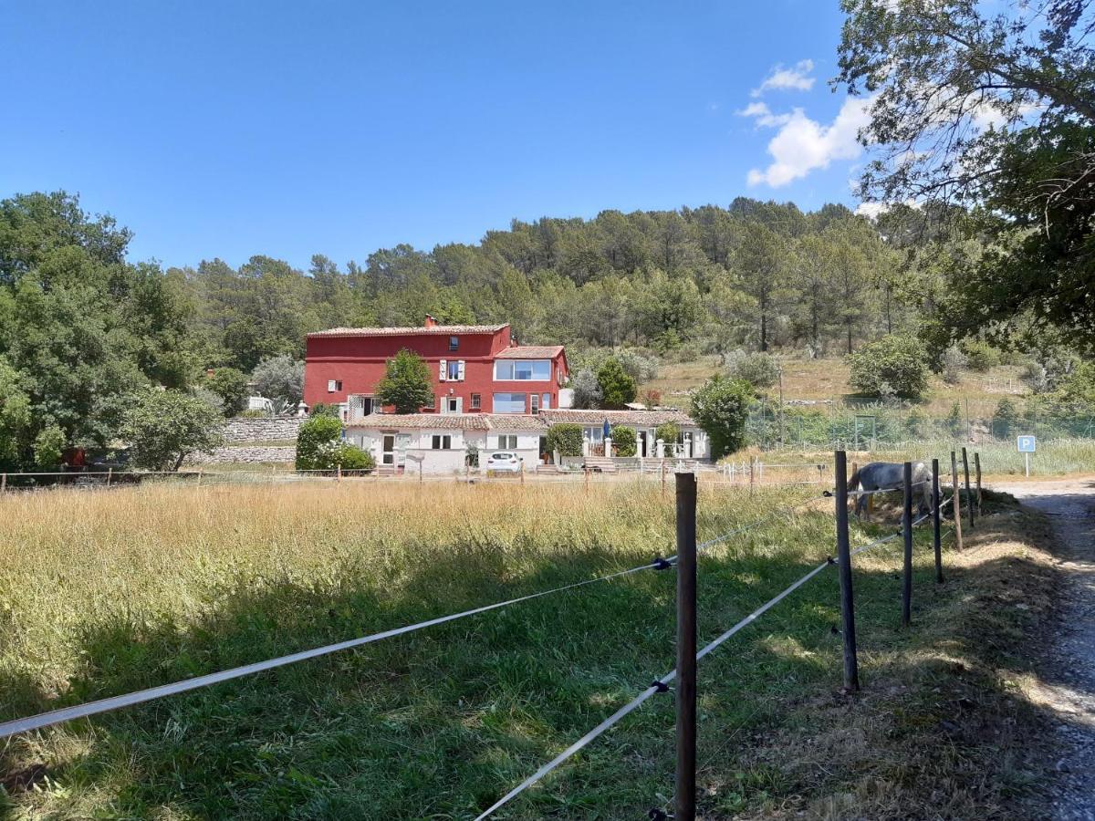 La Ferme De Manon Apartment Montferrat  ภายนอก รูปภาพ