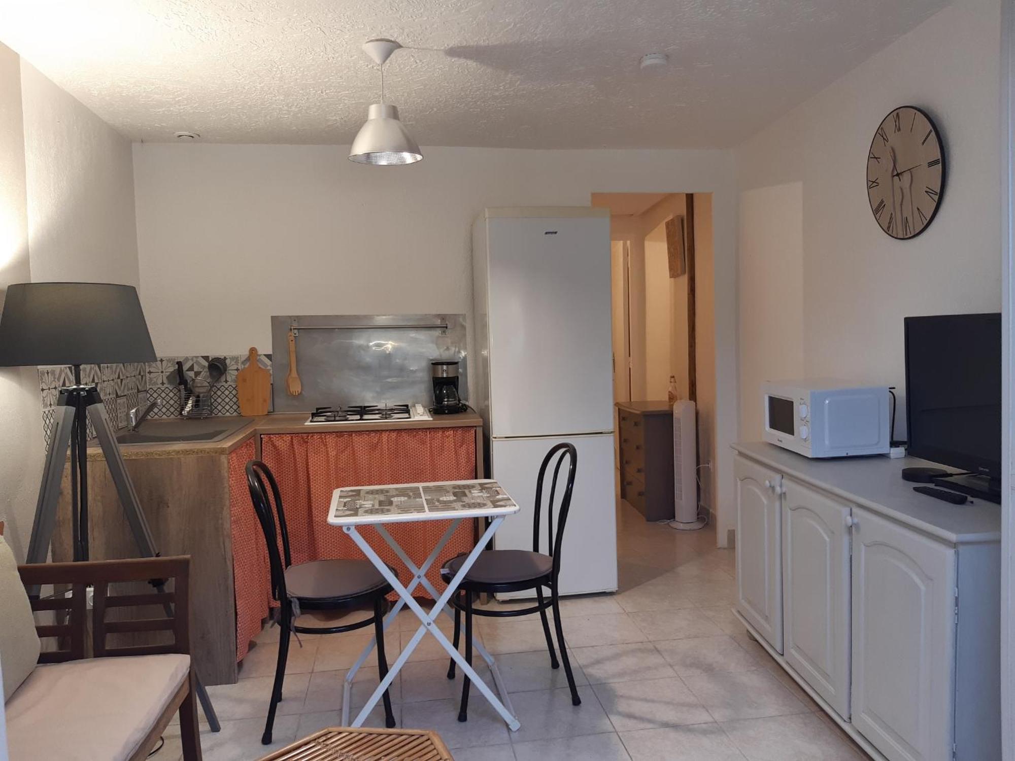 La Ferme De Manon Apartment Montferrat  ภายนอก รูปภาพ
